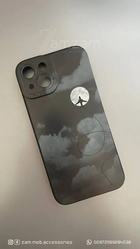 كفر قمر طيارة اسود  (iPhone 14)